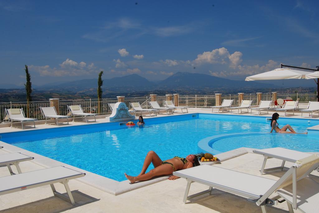 Incantea Resort Tortoreto Eksteriør billede